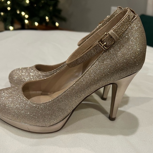 Women’s Unisa Gold Sparkle Formal High Heels Size 6 - Picture 1 of 14